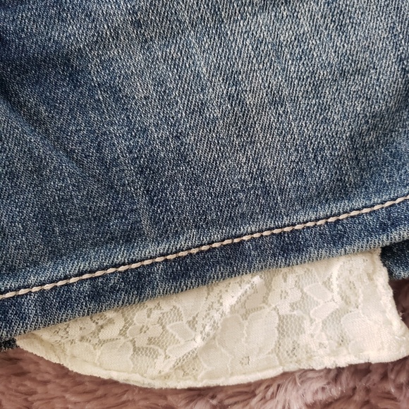 🤠BONGO Brand Jean Shorts with Lace Pockets - Picture 4 of 8